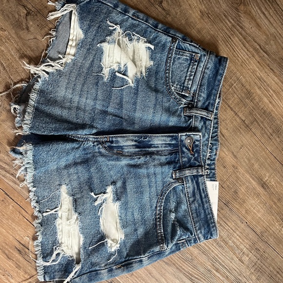 American Eagle Outfitters shorts, style Strigid - Picture 4 of 5